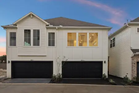 New construction Single-Family house 3913 Willowbend Point Dr, Houston, TX 77025 - image 2