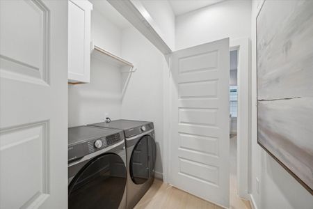 New construction Single-Family house 811 Thornton Rd, Unit B, Houston, TX 77018 - image 14