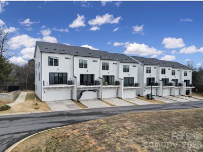 New construction Townhouse house 643 District Ct, Fort Mill, SC 29708 - image