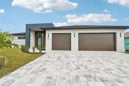 New construction Single-Family house 9516 Preisdent Cir, Port Charlotte, FL 33981 - image