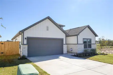 New construction Single-Family house 115 Ayres Horn, Cedar Creek, TX 78612 plan Young - image