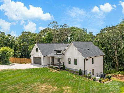 New construction Single-Family house 15 Progress Ln, Candler, NC 28715 - image