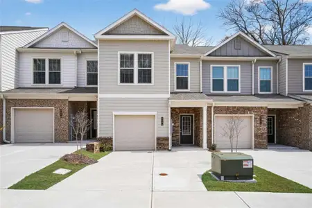 New construction Townhouse house 6194 Ripple Wy, Unit 86, South Fulton, GA 30349 - image