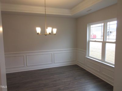 5-3119Dining room