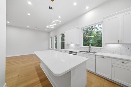 New construction Single-Family house 330 Janisch Rd, Unit A, Houston, TX 77018 - image 8