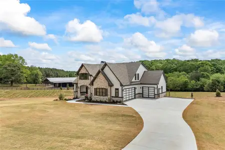 New construction Single-Family house 810 N Hampton, Monroe, GA 30656 - image