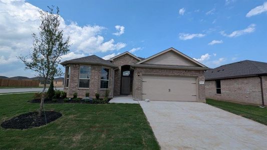 New construction Single-Family house 1001 Traction Trl, Cleburne, TX 76031 OXFORD- photo 0