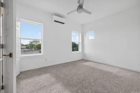 New construction Condo house 1735 W Gramercy Pl, Unit 201, San Antonio, TX 78201 - image 19