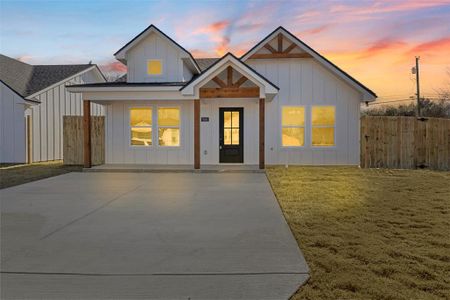 New construction Single-Family house 944 Holt Ave, Waco, TX 76706 - image