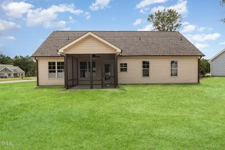 New construction Single-Family house 125 Prosecco Dr, Princeton, NC 27569 plan Chatham - image