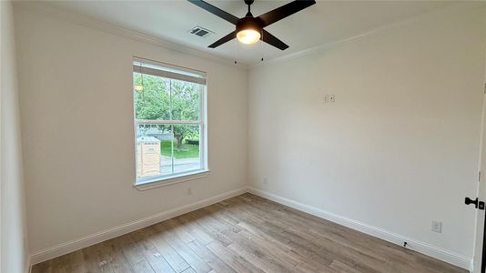 New construction Single-Family house 110 Cove Place Ct, Conroe, TX 77356 - image 18