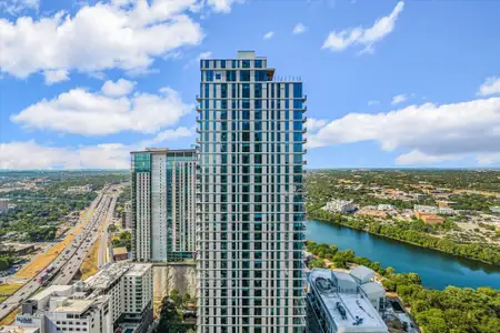 New construction Condo house 610 Davis St, Unit 3801, Austin, TX 78701 - image