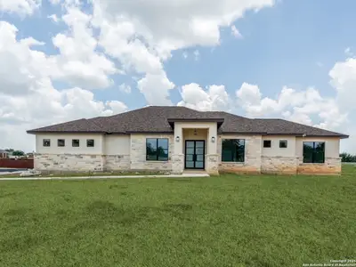 New construction Single-Family house 108 Abrego Trl, Floresville, TX 78114 - image