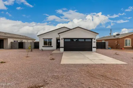 New construction Single-Family house 3215 W Sueno Dr, Eloy, AZ 85131 null- photo 1 1