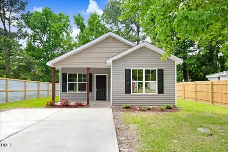 New construction Single-Family house 722 Martin Luther King Jr Dr, Smithfield, NC 27577 - image