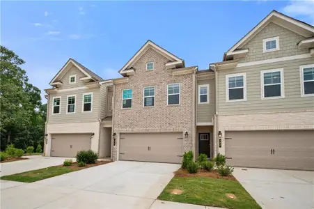 New construction Townhouse house 228 Abbotts Crossing Cir, Conyers, GA 30094 - image