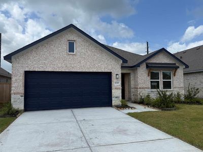 New construction Single-Family house 8319 Amber Smt, Angleton, TX 77515 - image