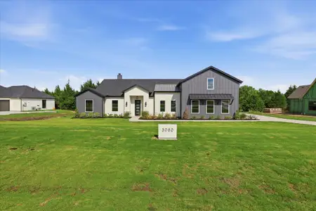 New construction Single-Family house 3080 Glen Oaks Dr, Waxahachie, TX 75165 - image