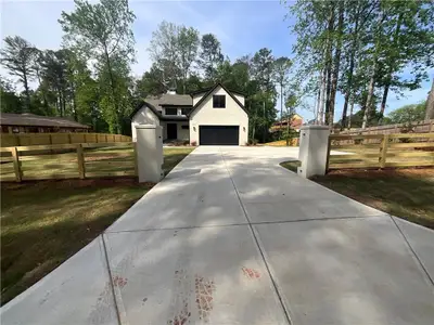 New construction Single-Family house 2162 Plantation Rd, Lawrenceville, GA 30044 - image