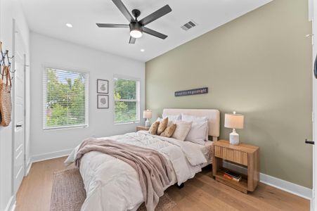 New construction Single-Family house 1008 Tuskegee Heights Ln, Houston, TX 77091 - image 8