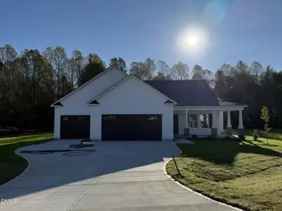 New construction Single-Family house 225 Mangrove Ct, Four Oaks, NC 27524 - image