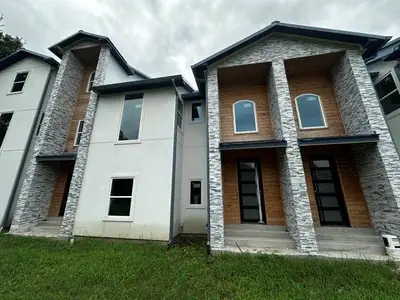 New construction Townhouse house 304 E Pacific St, Unit 316, Sherman, TX 75090 - image