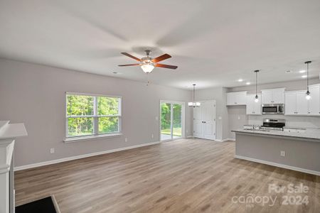 New construction Single-Family house 6226 Balham Lane, Charlotte, NC 28215 - photo 8 8