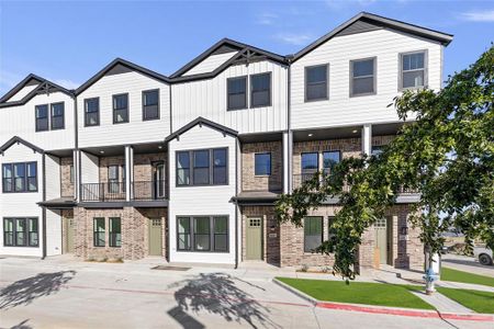 New construction Townhouse house 1120 Stallion Dr, Plano, TX 75075 Davis Homeplan- photo 2 2