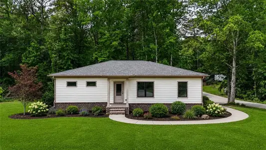 New construction Single-Family house 6345 Allatoona Gtwy, Acworth, GA 30102 - image