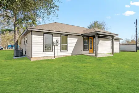 New construction Single-Family house 4654 N Teague St, Rosharon, TX 77583 - image