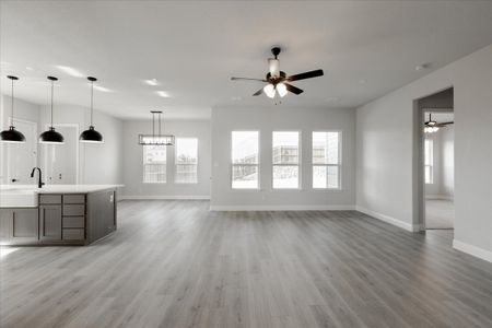 New construction Single-Family house Arlington, TX 76002 plan Sommerset - image 11