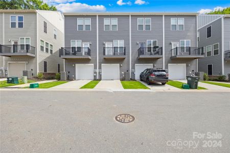 New construction Townhouse house 4020 Capital Ridge Court, Charlotte, NC 28205 Evans- photo 0