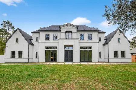New construction Single-Family house 26 Valley Forge Dr, Houston, TX 77024 - image