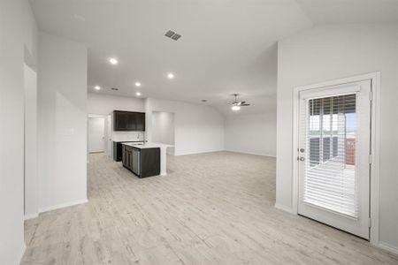 New construction Single-Family house 2641 River Bank Dr, Burleson, TX 76028 plan Hampton II - image 14