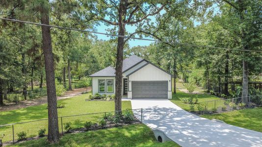 New construction Single-Family house 14542 Old Humble Pipeline Rd, Conroe, TX 77302 - image