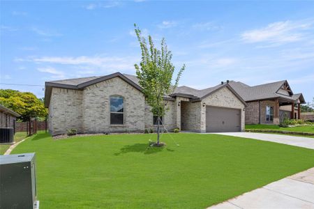 New construction Single-Family house 2661 Streamside Dr, Burleson, TX 76028 Pembridge II- photo 2 2