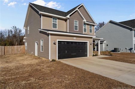 New construction Single-Family house 380 Leach Creek Dr, Raeford, NC 28376 - image