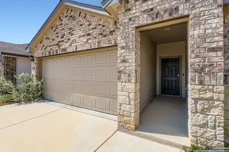 New construction Single-Family house 329 Butterfly Rose, New Braunfels, TX 78130 - image