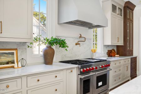 New construction Single-Family house 1406 Hunting Ridge Rd, Raleigh, NC 27615 - image 19