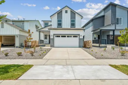 New construction Single-Family house 9363 Danube St, Commerce City, CO 80022 plan Cypress - image