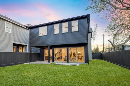 New construction Single-Family house 2213 Whitney St, Houston, TX 77006 null- photo 1 1