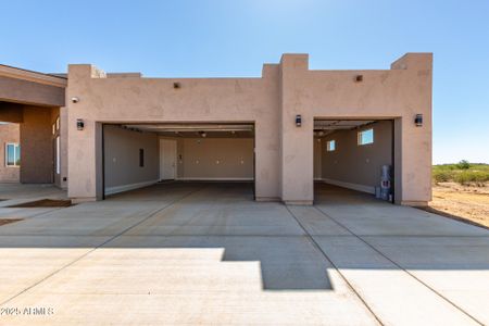 New construction Single-Family house 30492 N 232Nd Ave, Wittmann, AZ 85361 - image