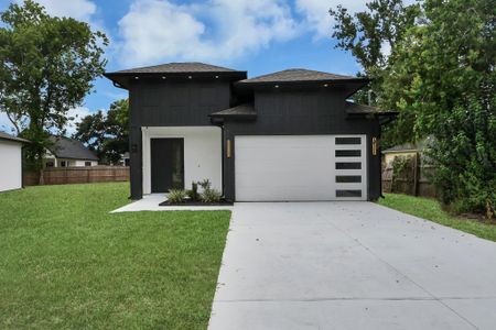 New construction Single-Family house 1904 Bell St, Dayton, TX 77535 - image