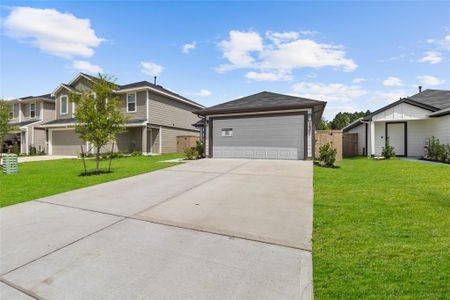 New construction Single-Family house 14351 Leafy Willow Dr, Splendora, TX 77372 plan Estero - image