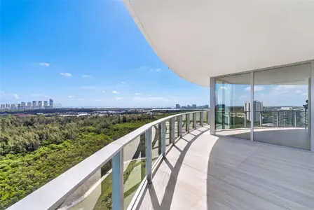 New construction Condo house 2411 Laguna Cir, Unit 2011, North Miami, FL 33181 - image