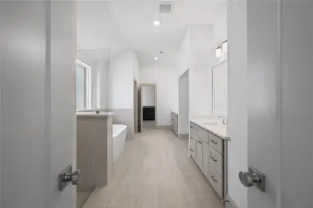 New construction Single-Family house 106 Wyndemere Dr, Montgomery, TX 77356 plan Llano - image 7