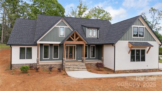 New construction Single-Family house 135 Westview Dr, Hendersonville, NC 28791 - image