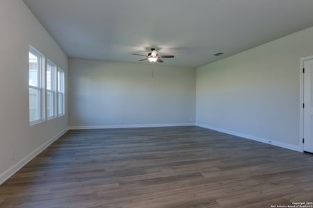 New construction Single-Family house 1341 Meester Dr, San Antonio, TX 78245 Pecan- photo 11 11