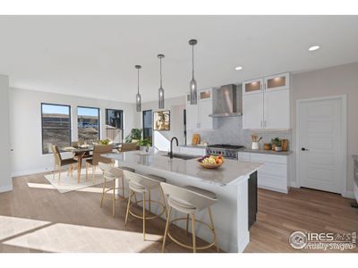 Stunning Kitchen w/ Quartzite C-Tops