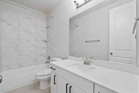 New construction Single-Family house 136 Scenic Hills Cir, Georgetown, TX 78628 plan 2600 - image 5